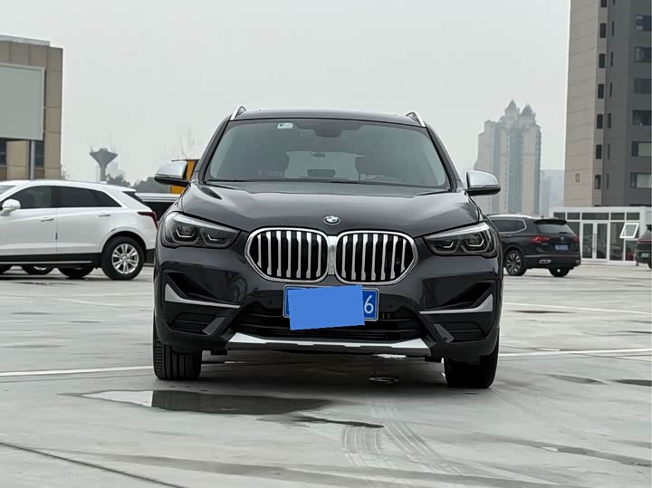 Фото 2 - BMW X1