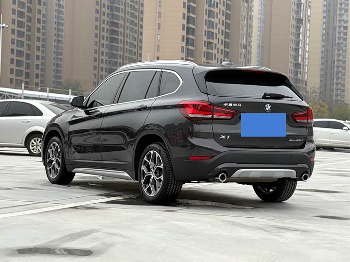 Фото 6 - BMW X1