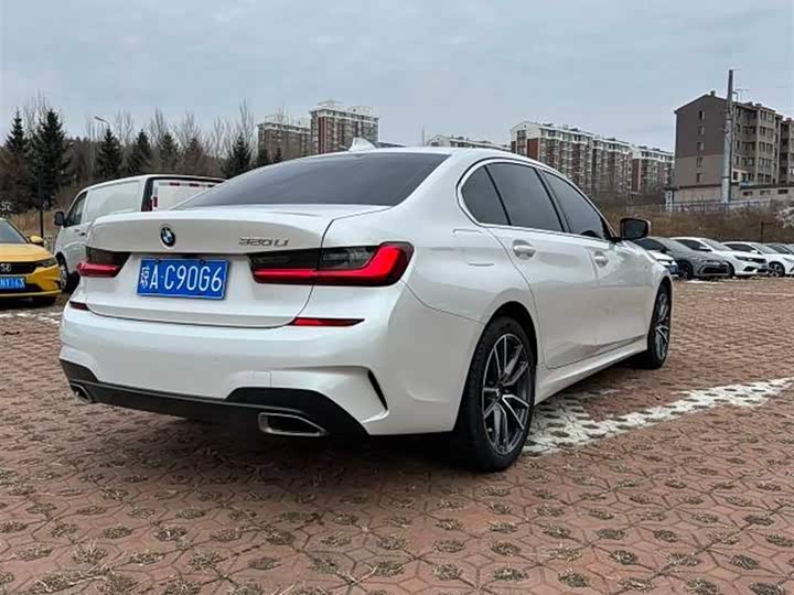 Фото 7 - BMW 3 Series