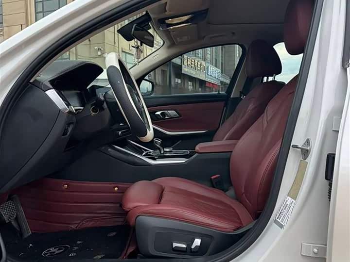 Фото 8 - BMW 3 Series