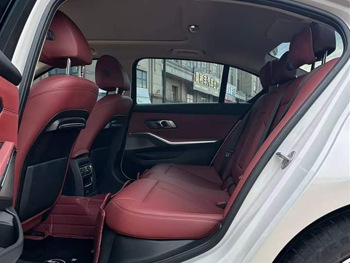 Фото 9 - BMW 3 Series