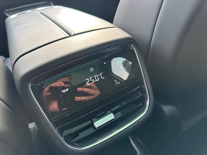 Фото 7 - Changan Deepal SL03