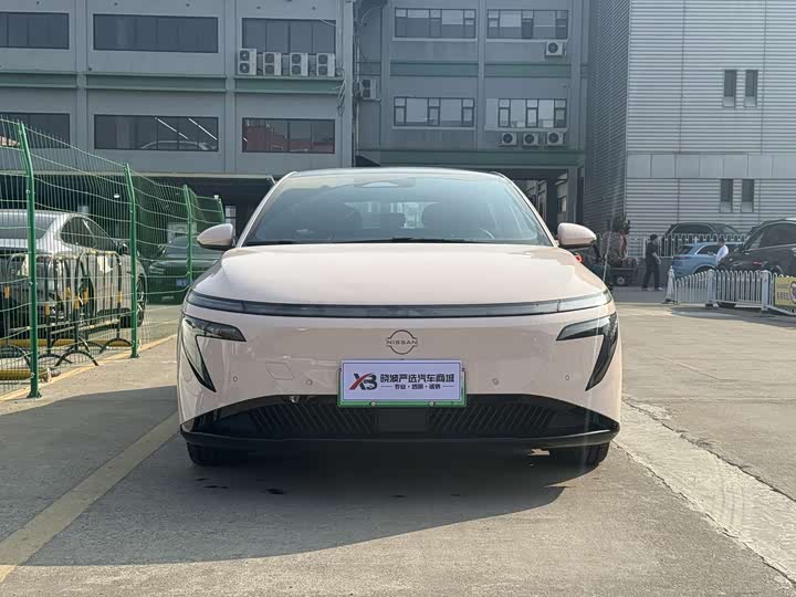 Фото 2 - Nissan N7