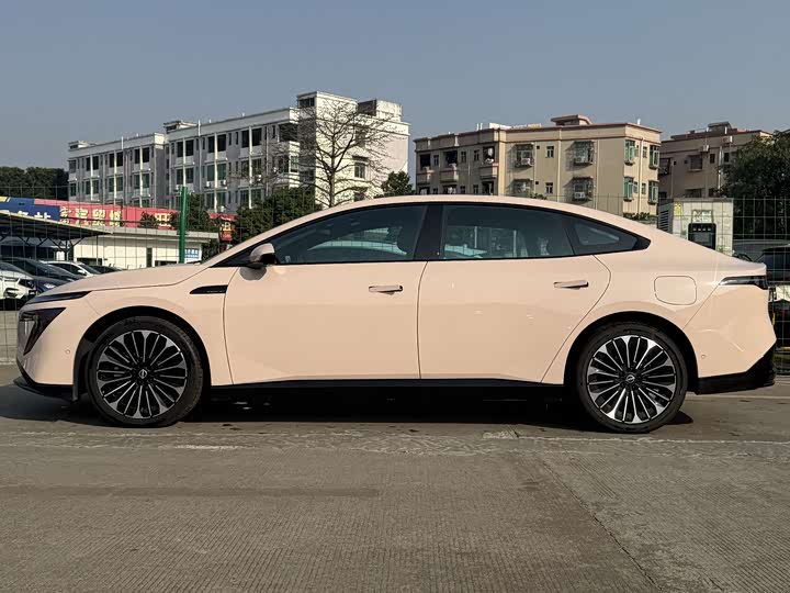 Фото 5 - Nissan N7