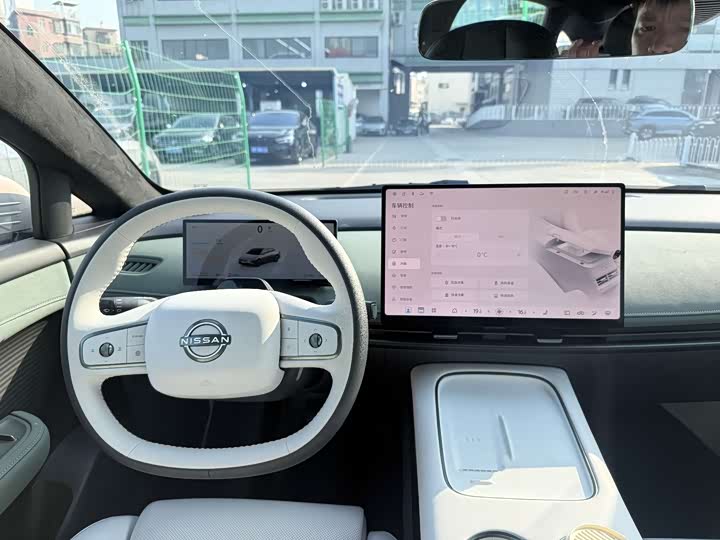 Фото 9 - Nissan N7