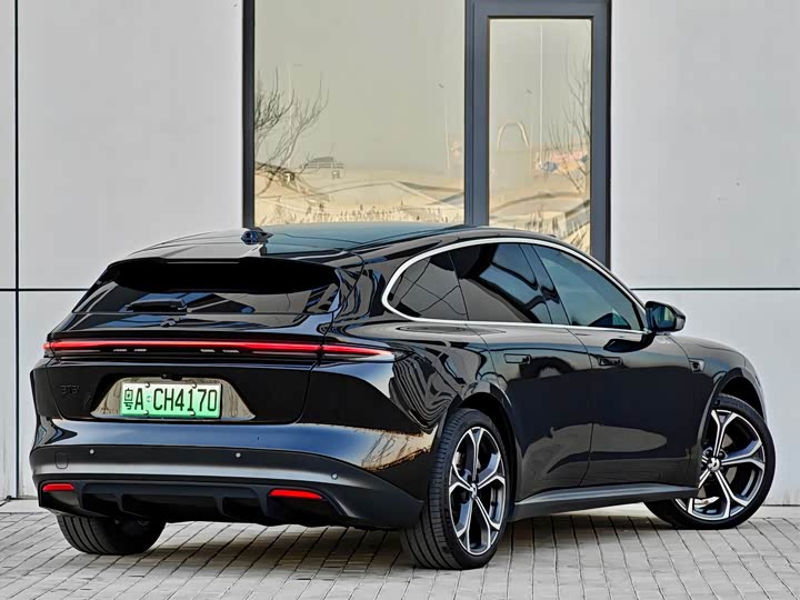 Фото 5 - Nio ET5T