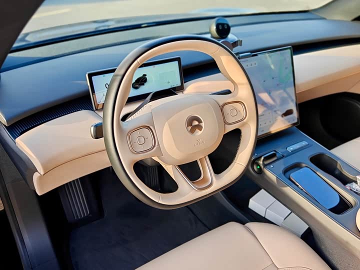 Фото 9 - Nio ET5T