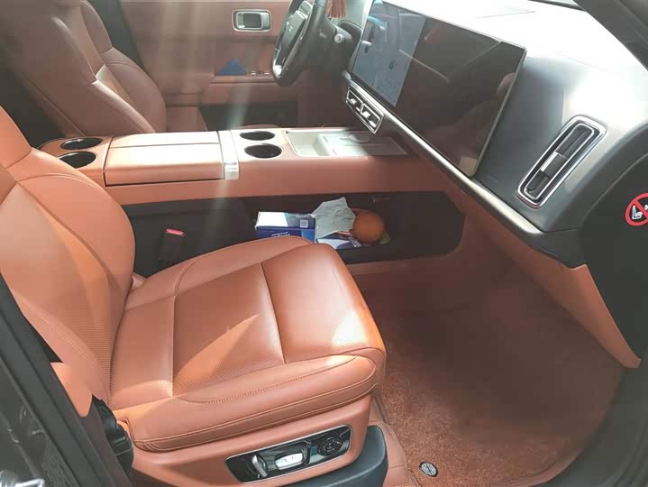 Фото 8 - LiXiang L9