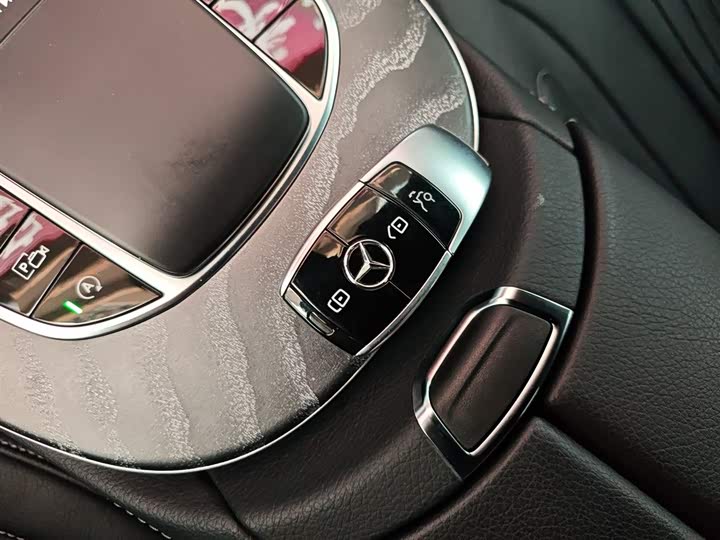 Фото 9 - Mercedes-Benz CLS-Class