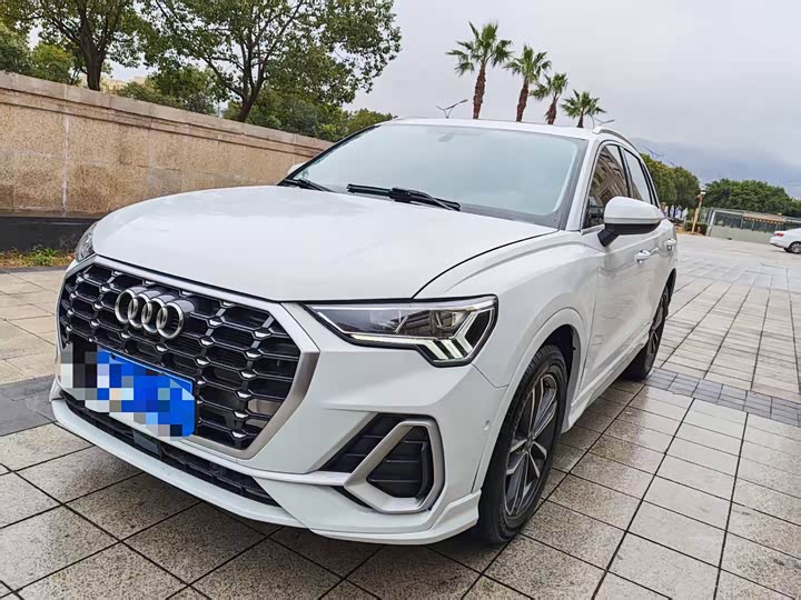 Фото 3 - Audi Q3
