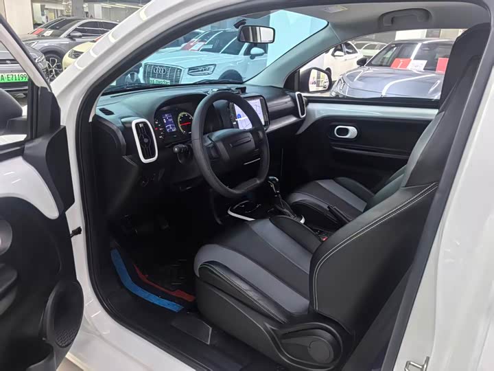 Фото 6 - Roewe Clever