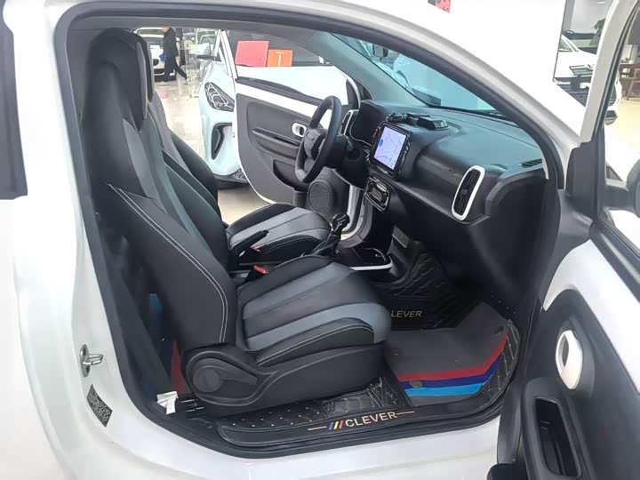 Фото 9 - Roewe Clever