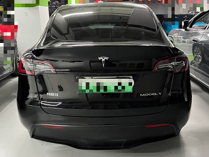 Фото 5 - Tesla Model Y