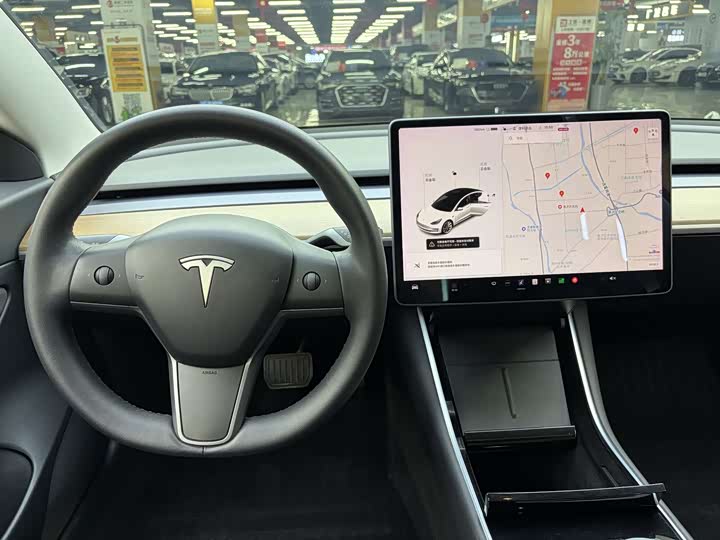 Фото 5 - Tesla Model 3