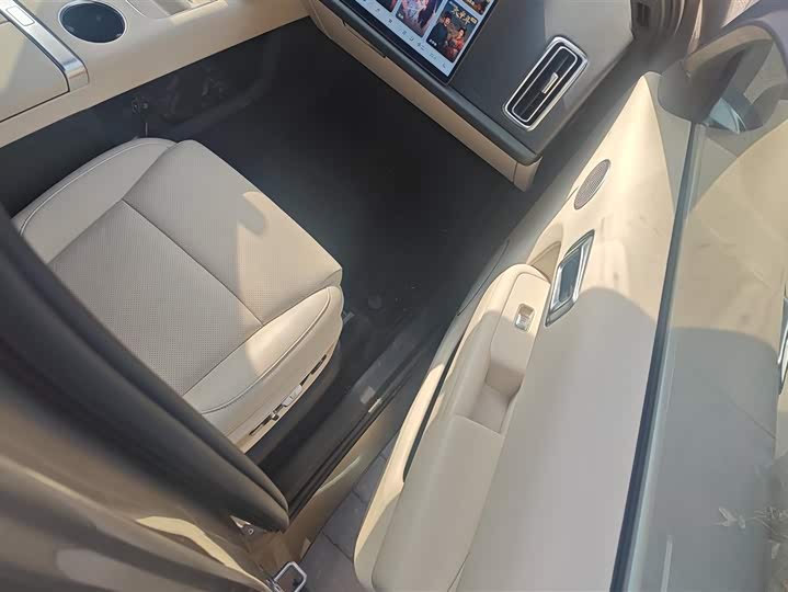 Фото 8 - LiXiang L9