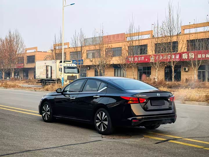 Фото 6 - Nissan Teana