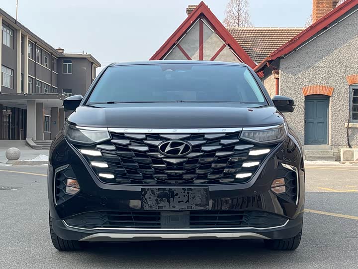 Фото 1 - Hyundai Custo