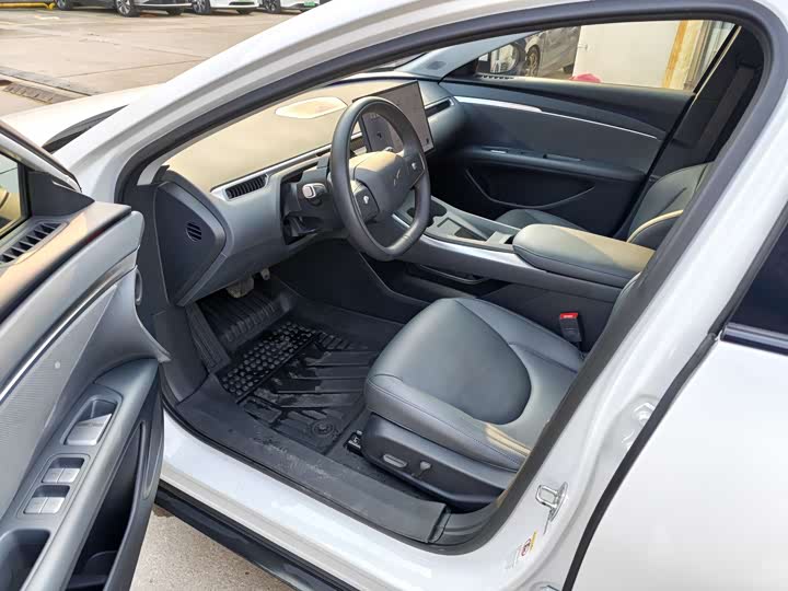 Фото 8 - XPeng Mona M03