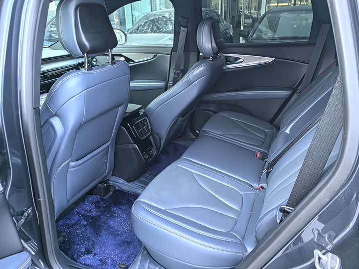 Фото 5 - Lincoln Nautilus