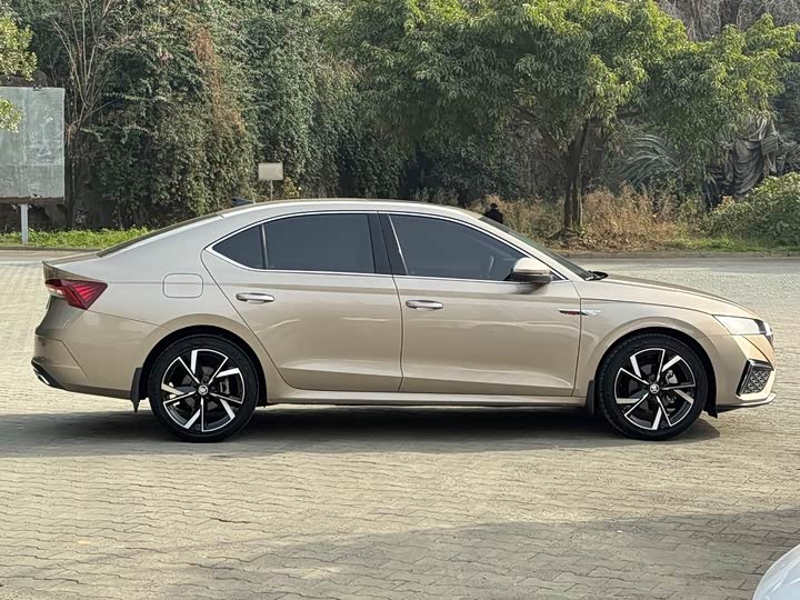 Фото 8 - Skoda Octavia Pro