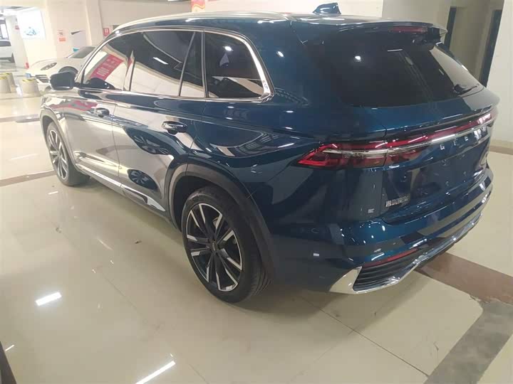 Фото 3 - Geely Monjaro