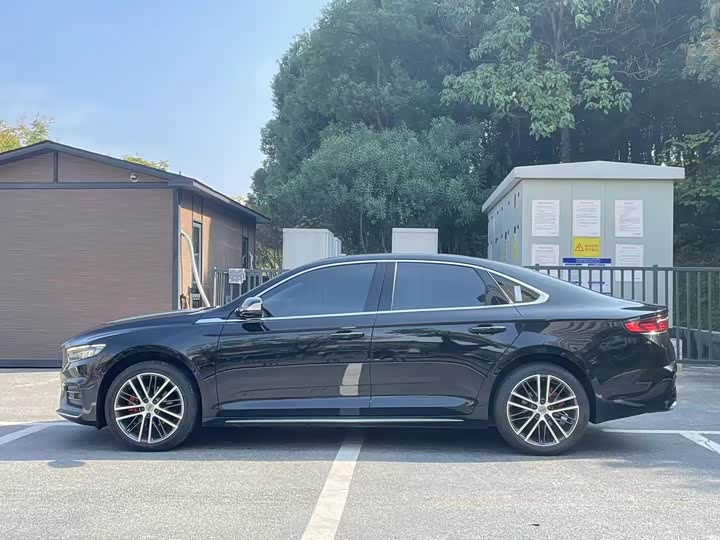 Фото 7 - Geely Preface