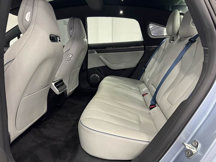 Фото 5 - Luxeed S7