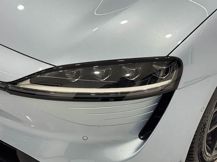 Фото 6 - Luxeed S7