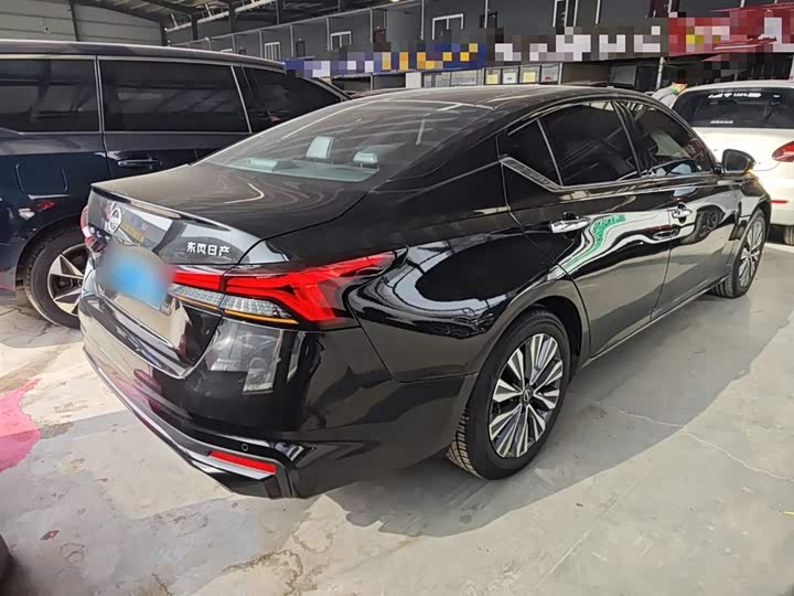 Фото 7 - Nissan Teana