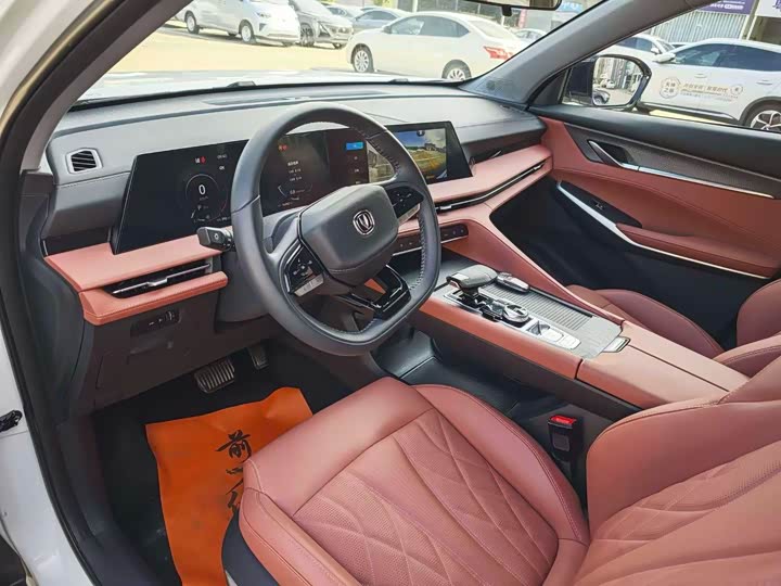 Фото 6 - Changan CS75 Plus