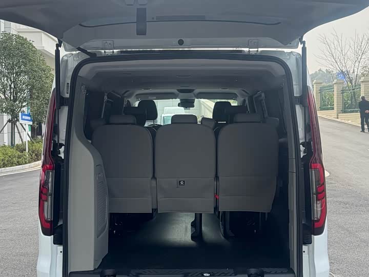 Фото 7 - Ford Transit