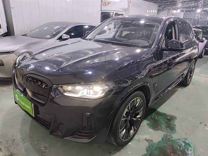 Фото 1 - BMW iX3