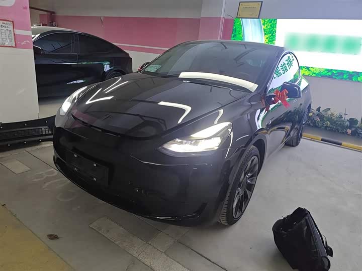 Фото 2 - Tesla Model Y
