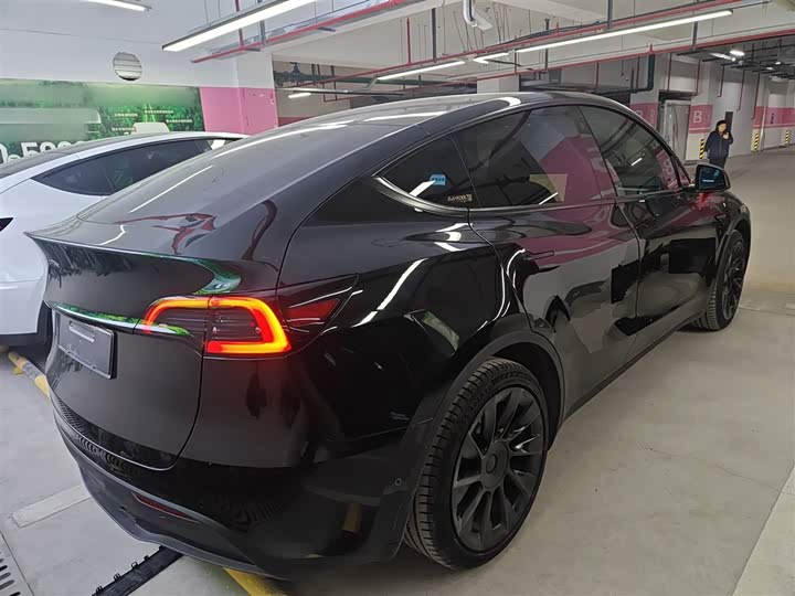 Фото 7 - Tesla Model Y