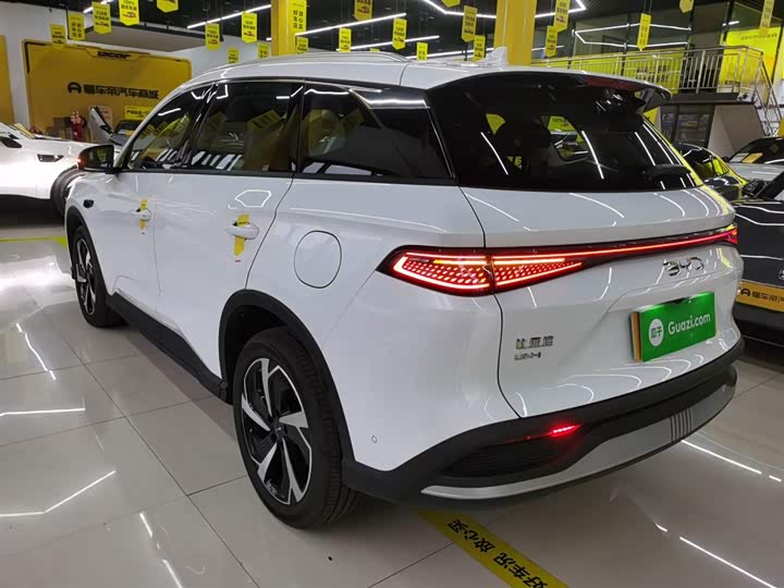 Фото 5 - BYD Sea Lion 05 DM-i Hybrid