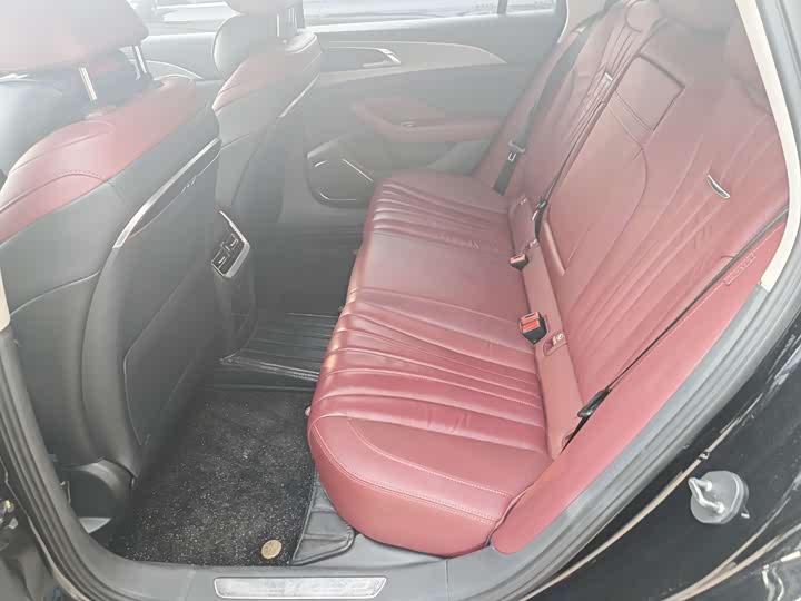 Фото 5 - Hongqi H5