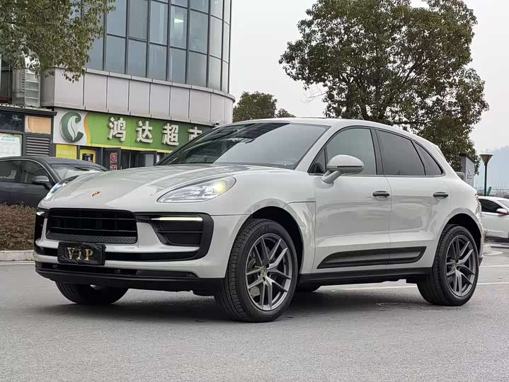 Фото 1 - Porsche Macan