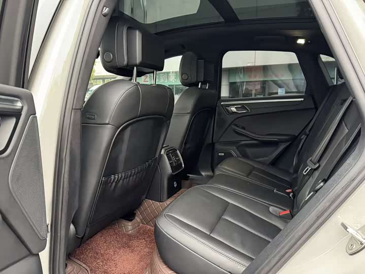 Фото 9 - Porsche Macan