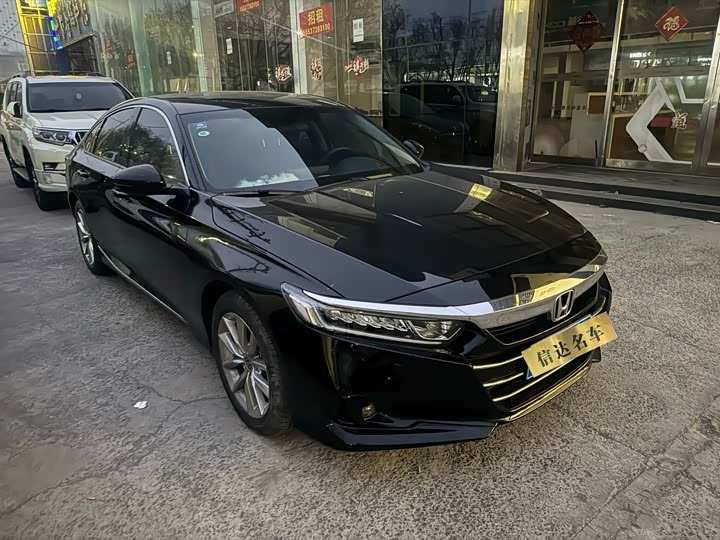 Фото 2 - Honda Accord