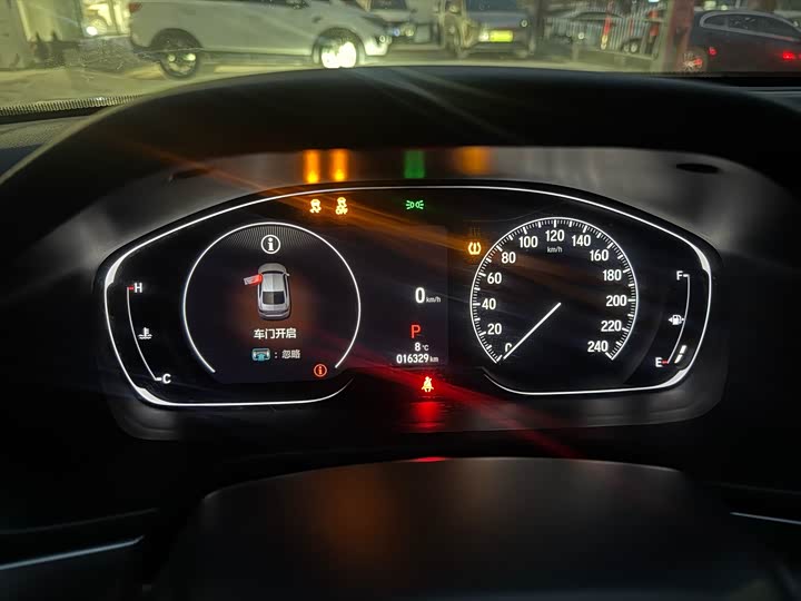 Фото 4 - Honda Accord