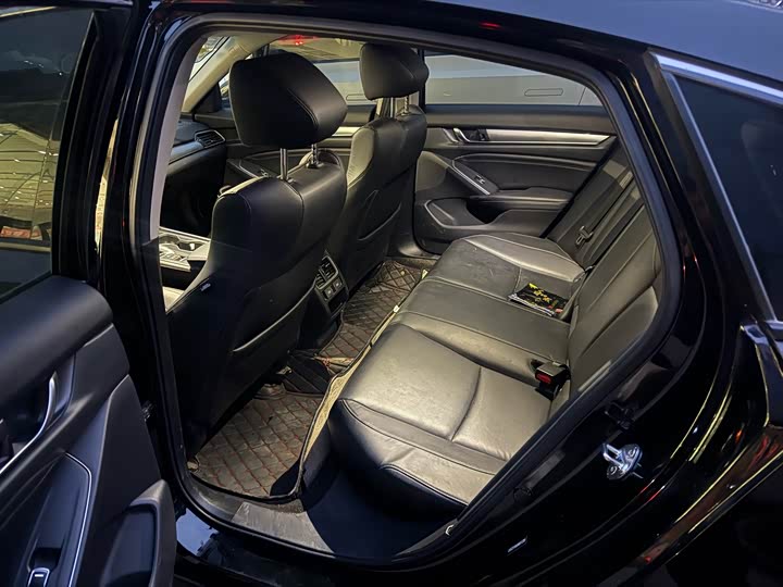 Фото 5 - Honda Accord