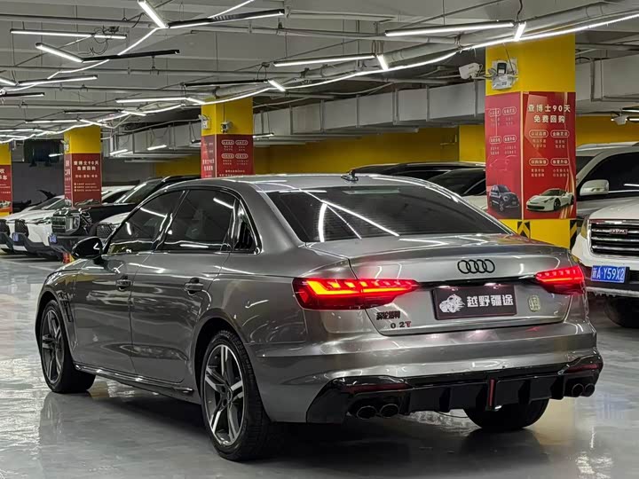 Фото 9 - Audi A4L