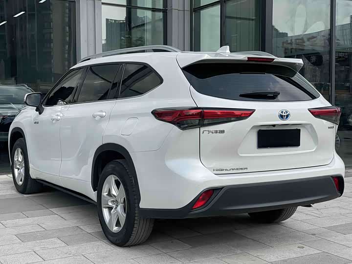 Фото 6 - Toyota Highlander