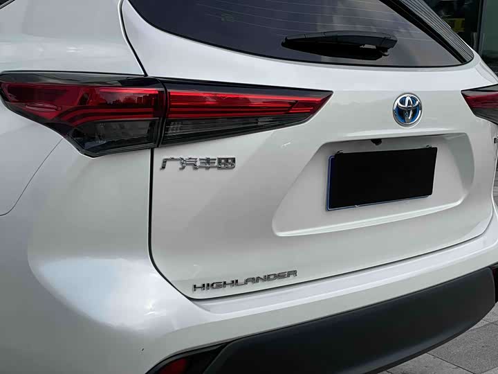 Фото 7 - Toyota Highlander