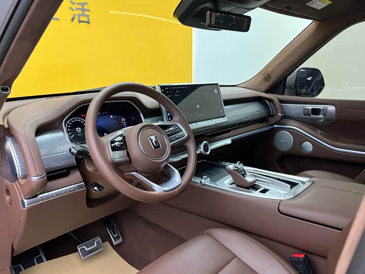 Фото 4 - Tank 700 Hybrid