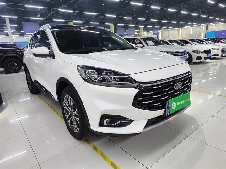 Фото 4 - Ford Escape