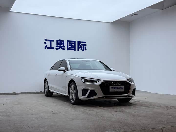 Фото 3 - Audi A4L