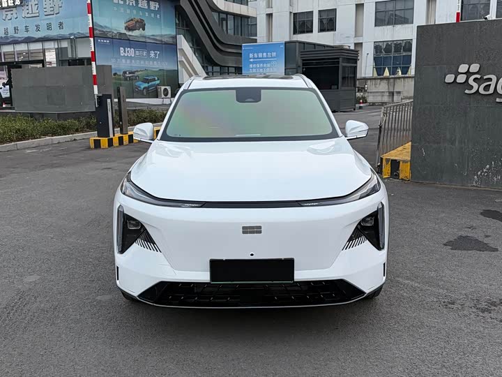 Фото 2 - Geely Galaxy L7