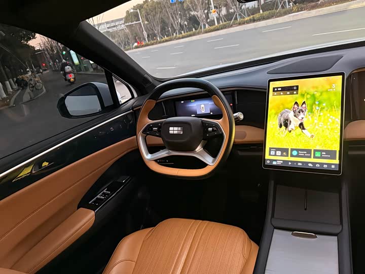 Фото 5 - Geely Galaxy L7