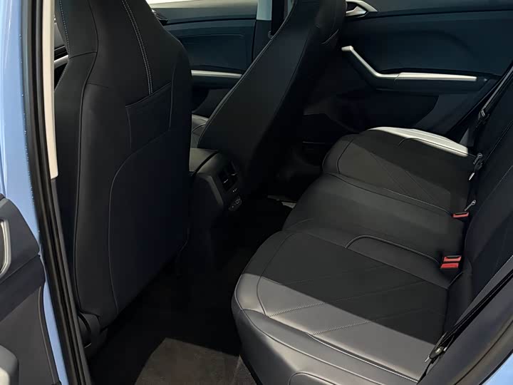 Фото 8 - Volkswagen Tharu